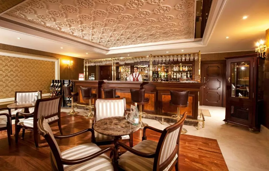 Grand Halic Goldenhorn